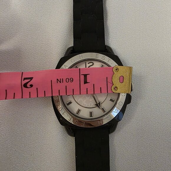 Coach Boyfriend wristwatch 14501353women's watchMake a bold, sporty statement wi - Picture 7 of 7